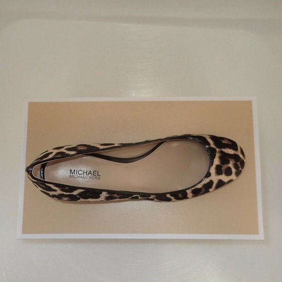 NIB MICHAELKORS 40R6ARMP1H ARABELLA PUMPS SZ. 6 - Picture 5 of 6